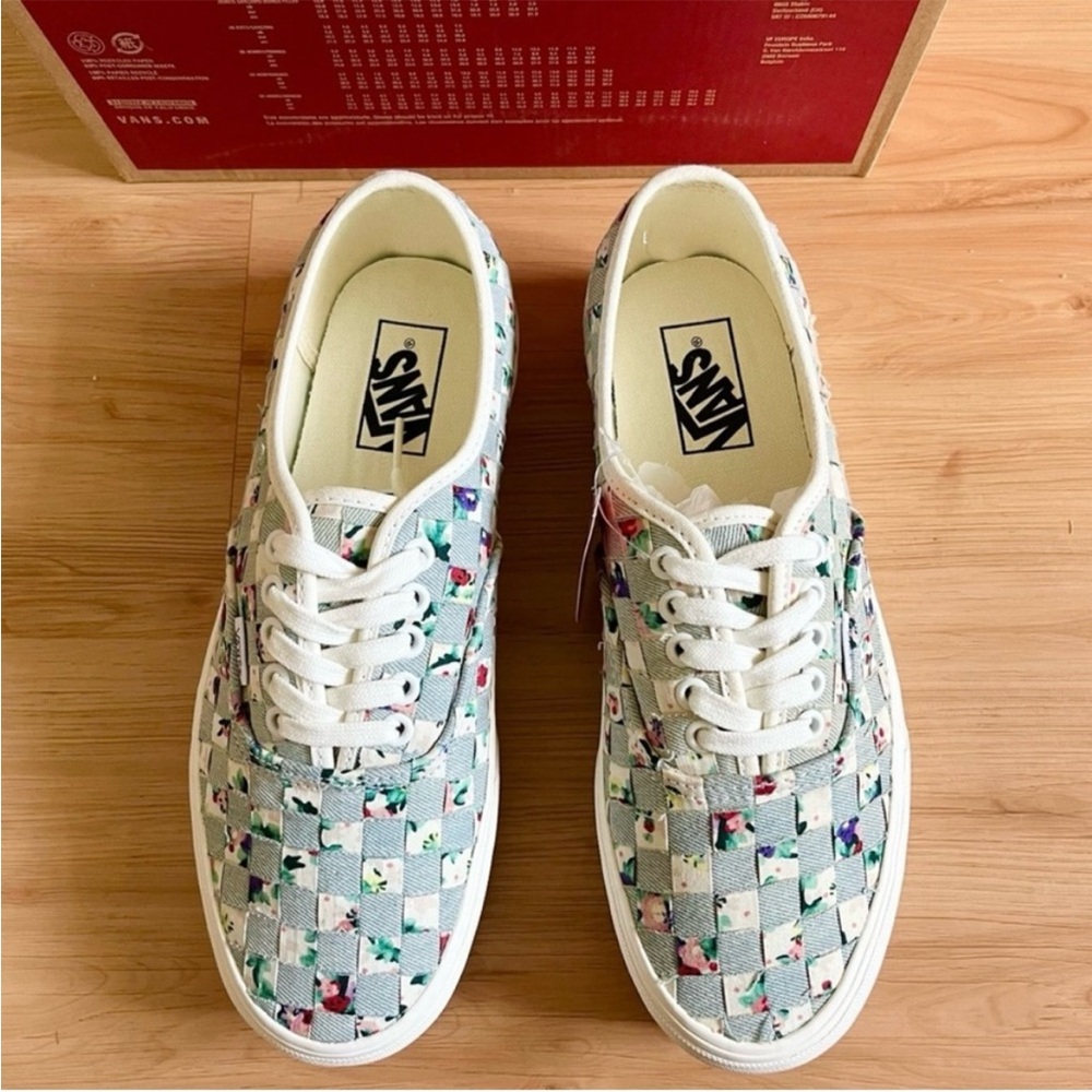 Vans Women's Authentic Stackform
Track Platform S… - image 4